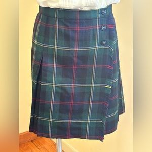 Talbots  Green Multi Color Wrap Plaid Skirt Button Closure & Fringe Side Sz 10P.